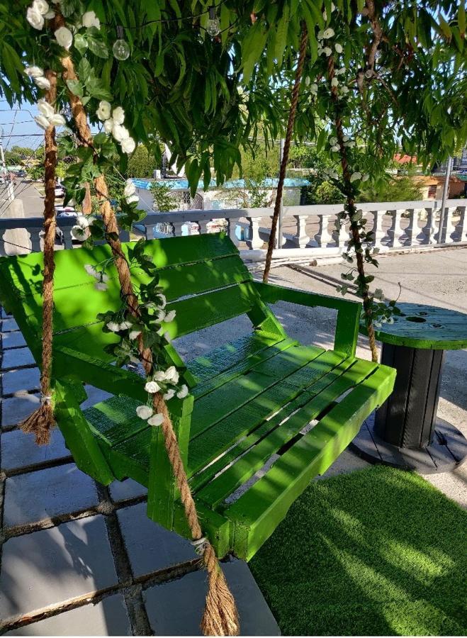 Blue Royalty Bed & Breakfast Portmore Bagian luar foto