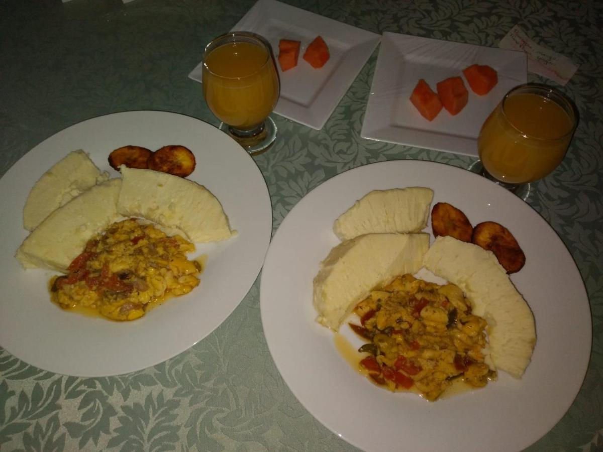Blue Royalty Bed & Breakfast Portmore Bagian luar foto